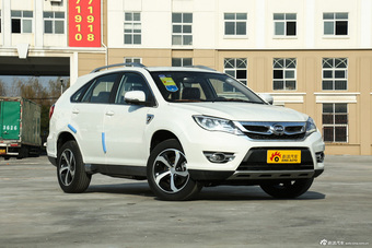 2015款比亚迪S7升级版2.0T自动旗舰型