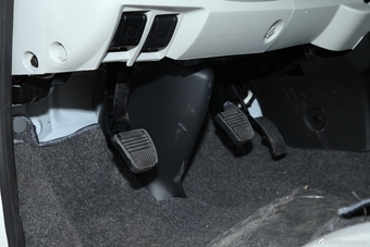 2013款金杯新海狮2.2L豪华型V22