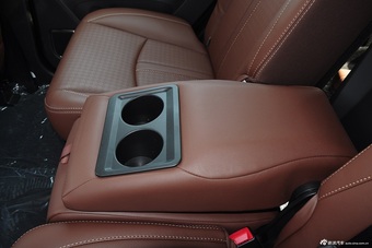 2015款比亚迪S7 1.5T手动尊贵版