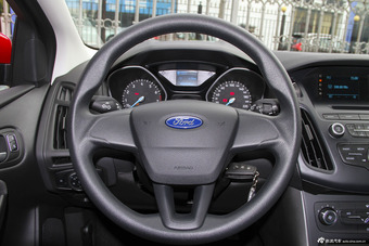 2015款福克斯两厢1.6L自动舒适型