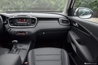 2015款索兰托L 2.4L自动汽油4WD定制版 7座 国V