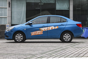 2015款赛欧3 1.5L手动幸福版（天窗）