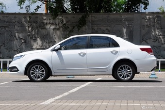 2015款吉利远景1.3T手动尊贵型