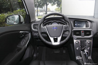 2016款沃尔沃V40 1.5T自动 T3 智逸版