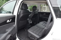 2015款索兰托L 2.4L自动汽油4WD定制版 7座 国V