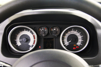 2015款中兴GX3 1.5L手动精英版