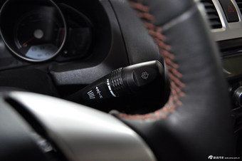 2011款骏捷FSV 1.5L手动精英