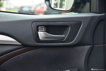 2015款汉兰达2.0T自动四驱豪华版7座