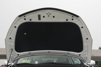 2015款悦翔V7 1.6L 自动乐趣型