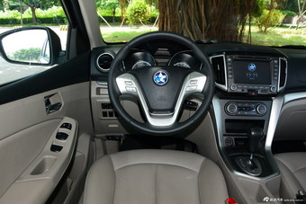 2015款启辰T70 2.0LCVT睿享版