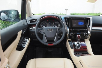 2015款埃尔法3.5L自动豪华版