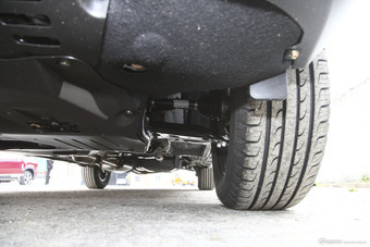 2015款比亚迪S7升级版1.5T手动尊贵型