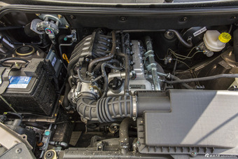 2014款五菱宏光S 1.2L 手动标准型