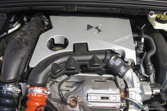 2016款DS 6 1.6T雅致版THP160