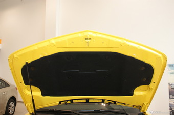 2012款雪佛兰科迈罗