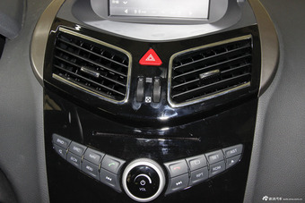 2015款海马S5 1.5T手动豪华型运动版