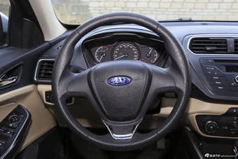 2015款福睿斯1.5L自动舒适型