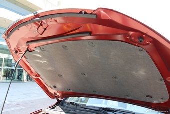 2015款奔腾X80 2.0L自动舒适型