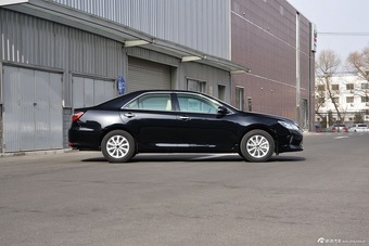 2015款凯美瑞2.0G 领先型