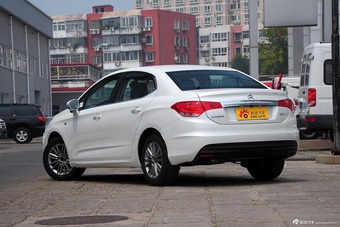 2015款雪铁龙C4L 1.8L自动尊贵型