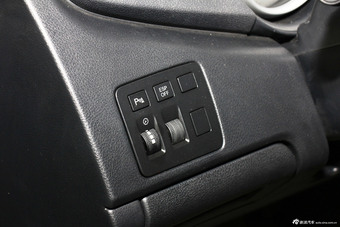 2014款奔腾B90 1.8T自动豪华型到店实拍