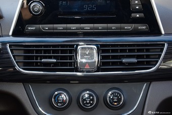 2016款宝骏630 1.5L手动舒适型