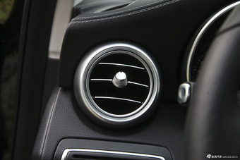 2015款奔驰C级C200L 2.0T自动运动版