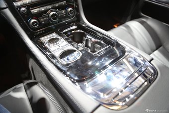 2015上海车展：捷豹XJL