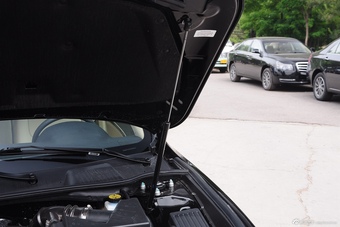 2015款吉利EC8 2.0L手动精英型