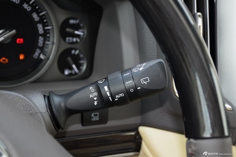 2016款兰德酷路泽4.6L自动VX-R