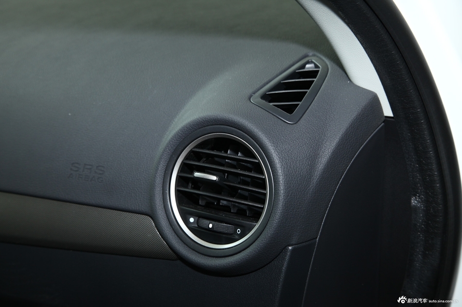 2014款荣威350 1.5L手动迅捷版