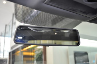 2013款新桑塔纳1.6L自动舒适型吉祥黑