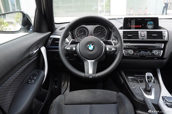 2015款宝马M135i运动型