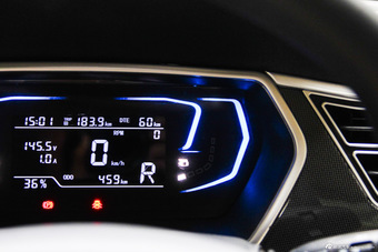 2016款芝麻E30 纯电动版