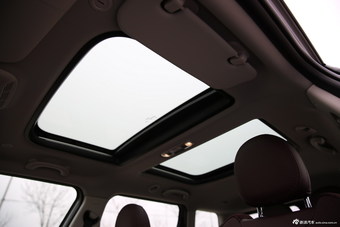 2016款吉利帝豪1.3T自动RS两厢向上版