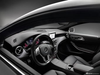 2013款奔驰A级官方图