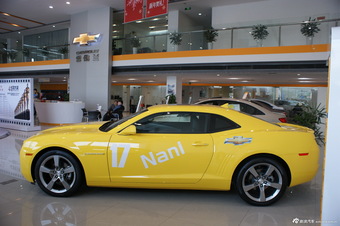 2012款雪佛兰科迈罗