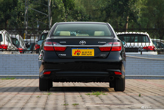 2015款凯美瑞2.0G豪华版