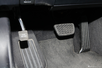 2013款锐志2.5V自动菁锐版