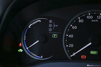 2014款雷克萨斯CT 1.8L自动200h F-Sport单色