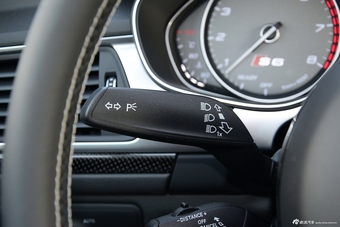 2016款奥迪S6 4.0T自动TFSI