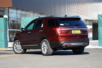 2016款探险者2.3T自动精英版