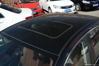 2016款奔腾B90 1.8T自动尊贵型十周年纪念版