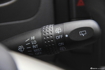 2015款福瑞达M50S 1.5L手动公务舱