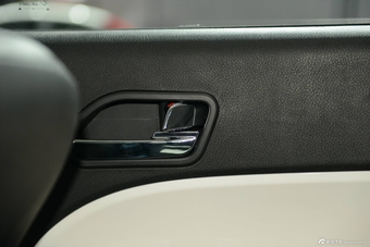 2015上海车展：江淮iEV5