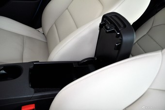 2012款奔驰B级B180