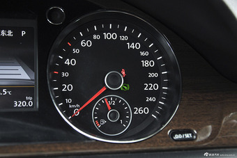 2015款迈腾2.0TSI旗舰型