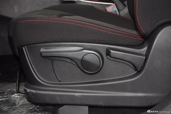 2015款 宝骏560 1.8L手动舒适型