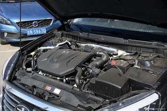 2016款奔腾B90 1.8T自动尊贵型十周年纪念版