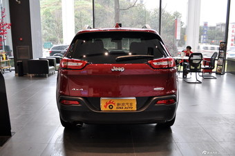 2014款自由光2.4L自动豪华版